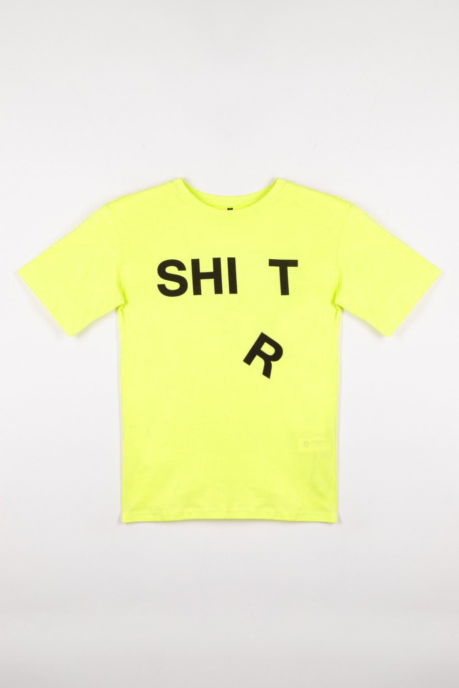 Żółty tshirt dla chłopaka z z napisem SHIRT - 28605