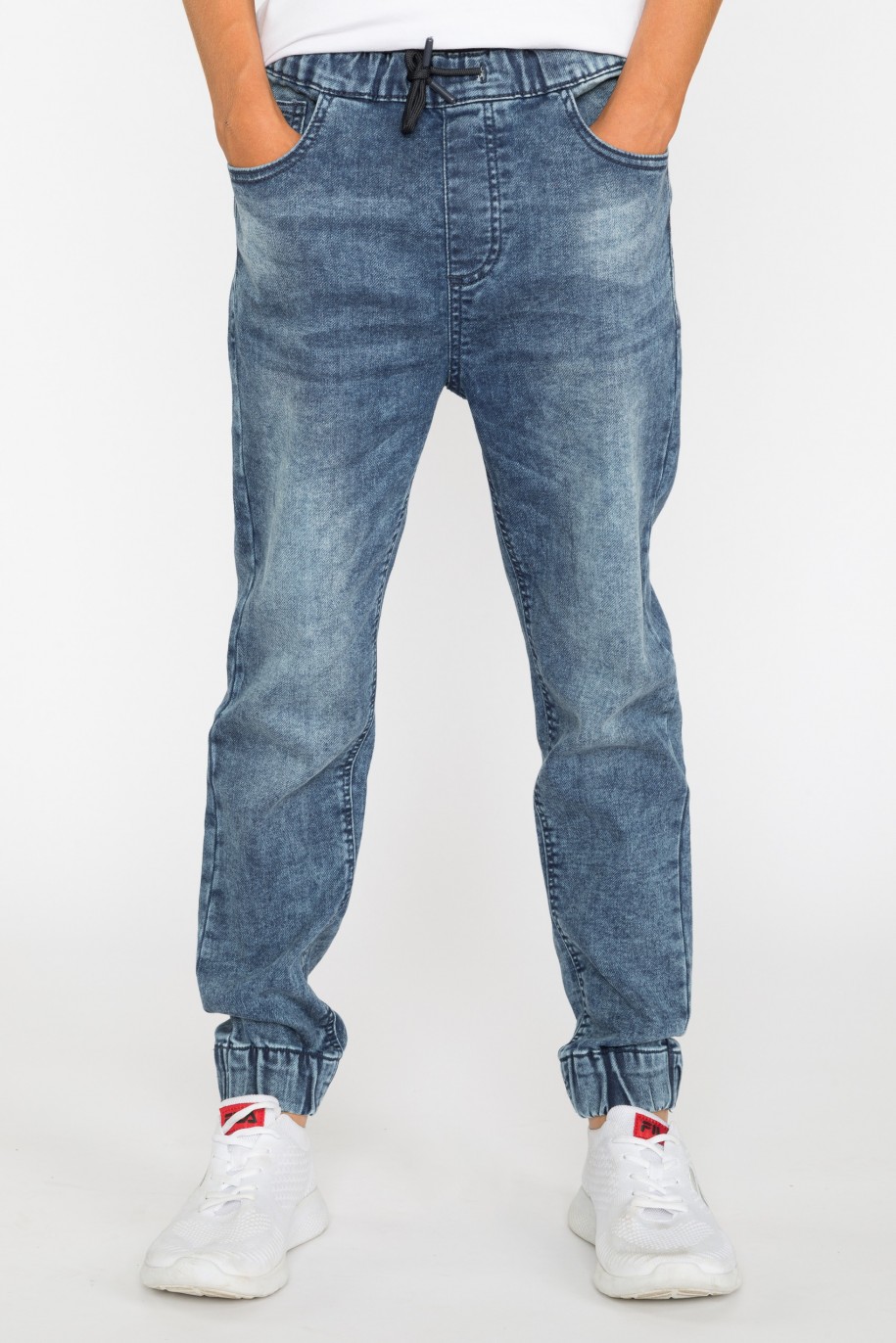 Granatowe jeansowe joggery dla chłopaka - 29327