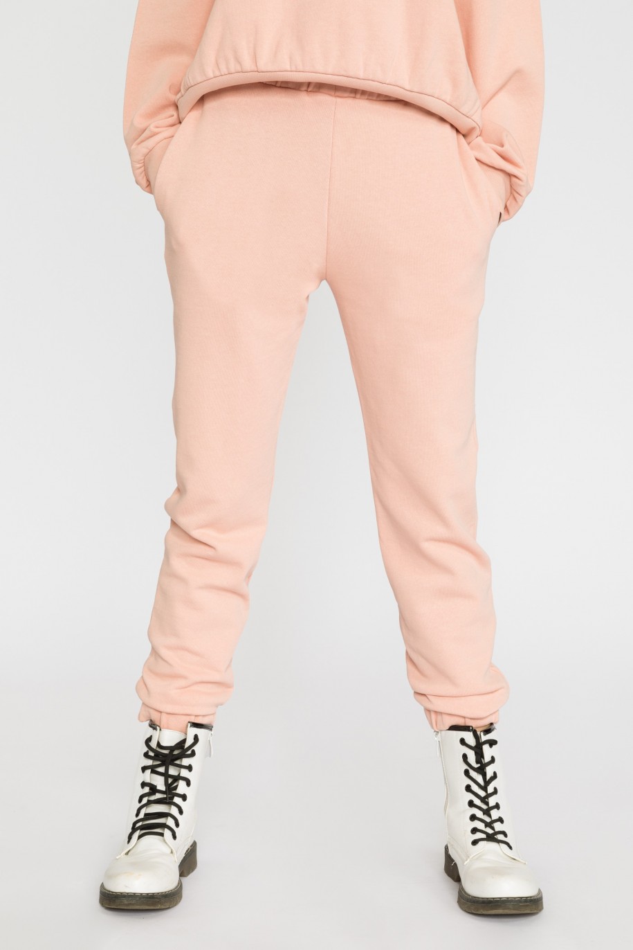 Różowe spodnie dresowe dla dziewczyny - 31944