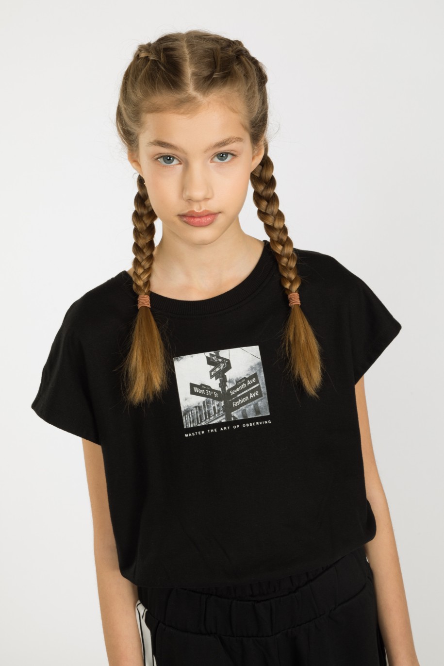 Czarny t-shirt dla dziewczyny  TURNING PASSION - 32636