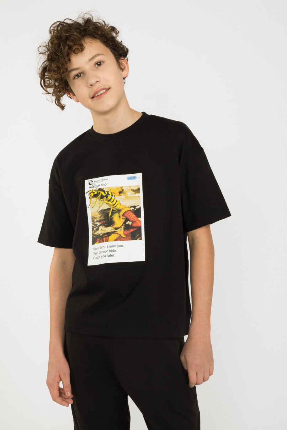 Czarny t-shirt z aplikacją WASP UP dla chłopaka - 32864