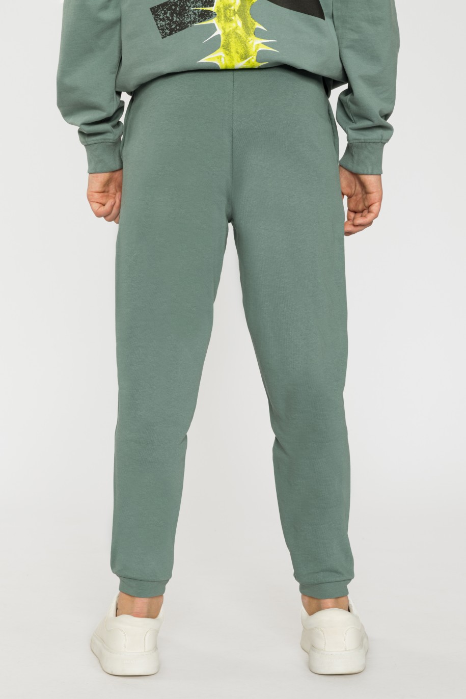 Zielone spodnie dresowe dla chłopaka SKATE OF MIND - 33141