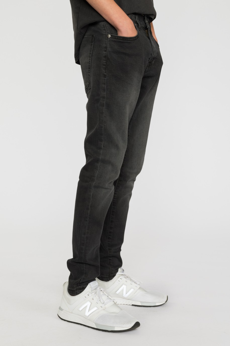Czarne proste jeansowe spodnie dla chłopaka - 33449