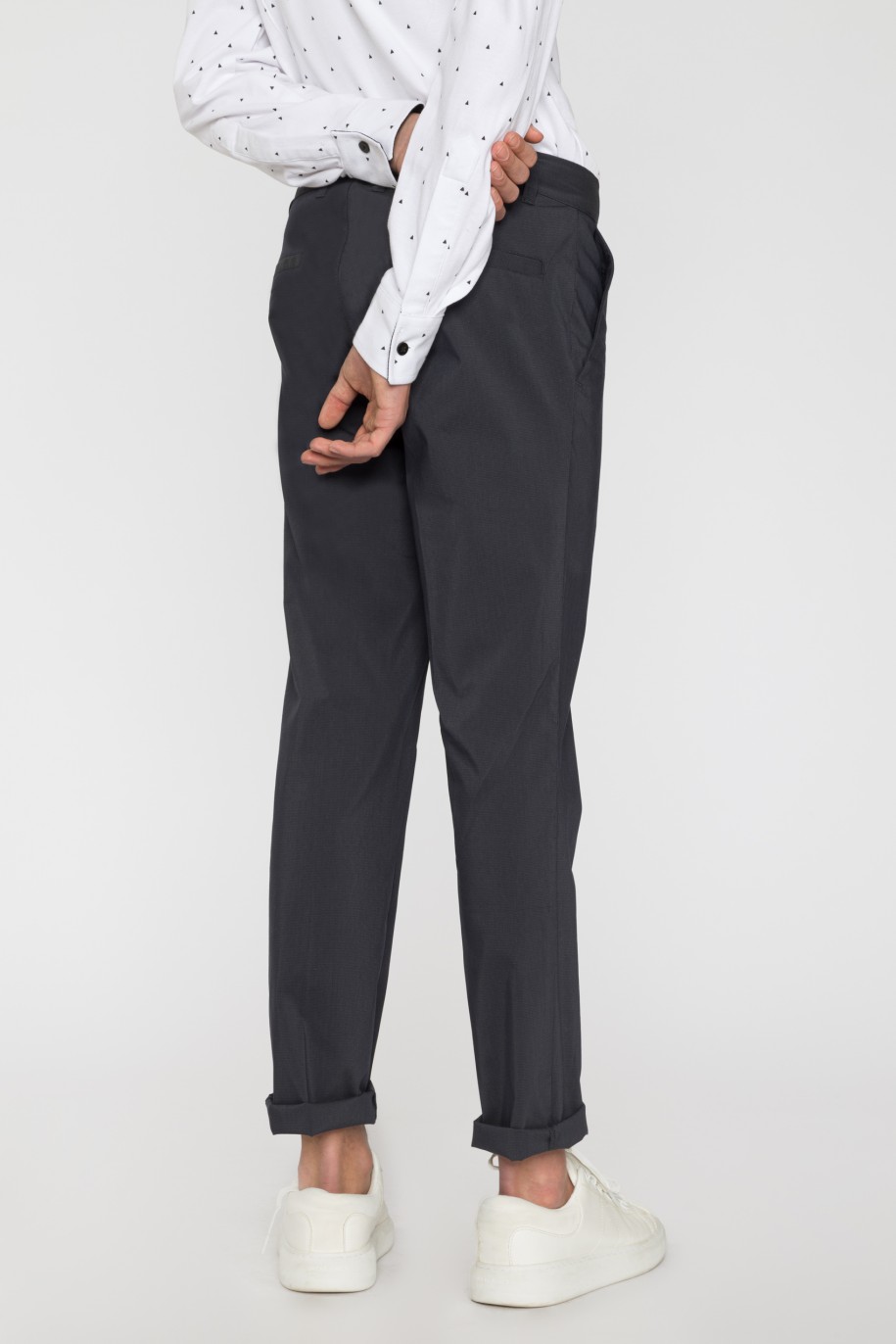 Granatowe spodnie garniturowe dla chłopaka - 33746