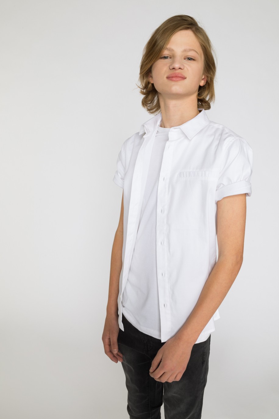 Biała koszula z krótkim rękawem dla chłopaka - 33851