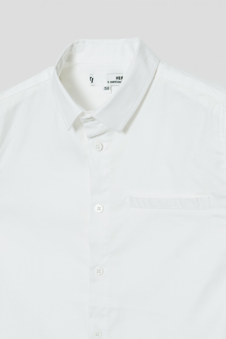 Biała koszula z krótkim rękawem dla chłopaka - 33854