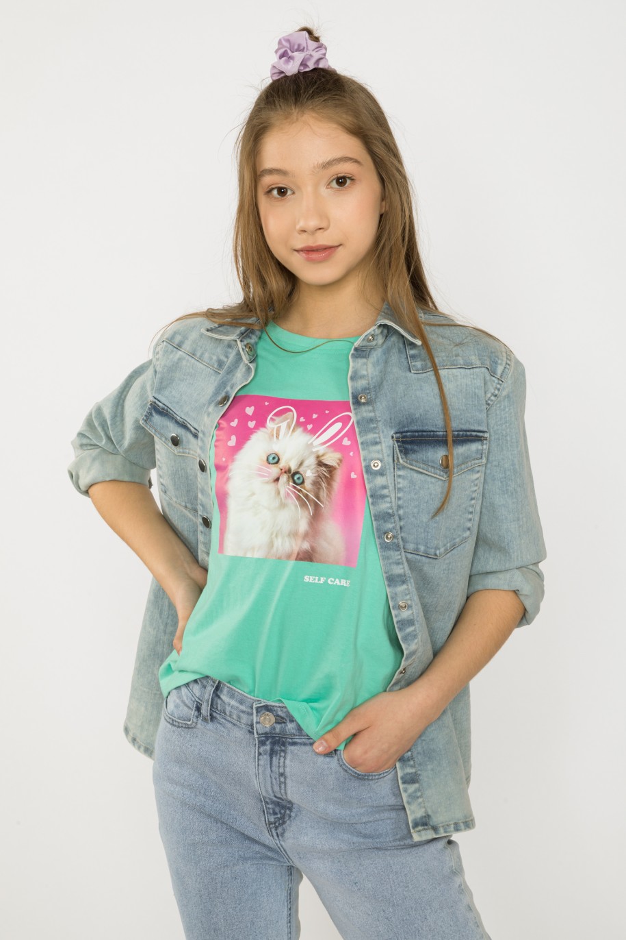 Miętowy t-shirt z nadrukiem SELF CARE dla dziewczyny - 34091