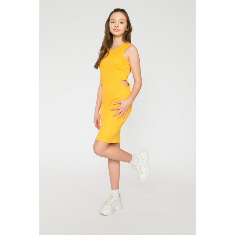 Żółta krótka sukienka z wycięciami - 34638