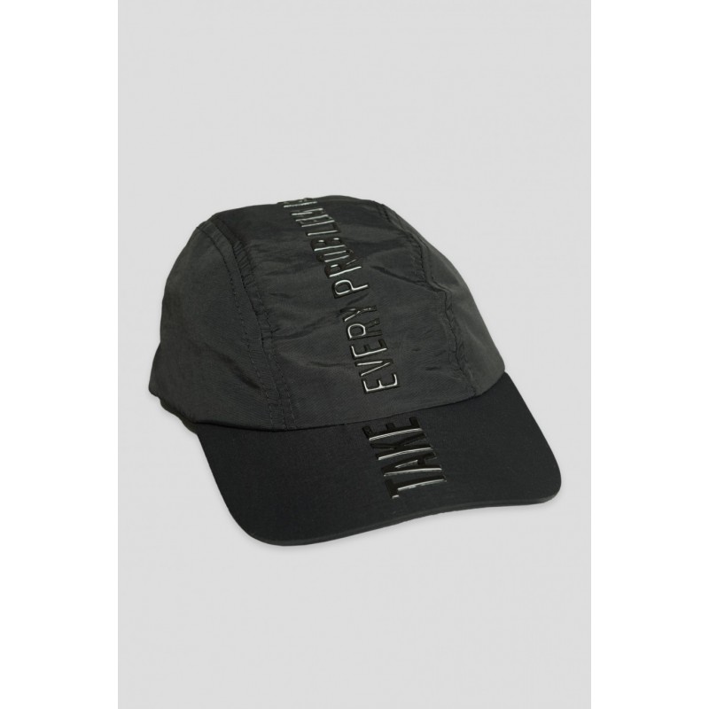 Czarna czapka z daszkiem z przeszyciami - 35167