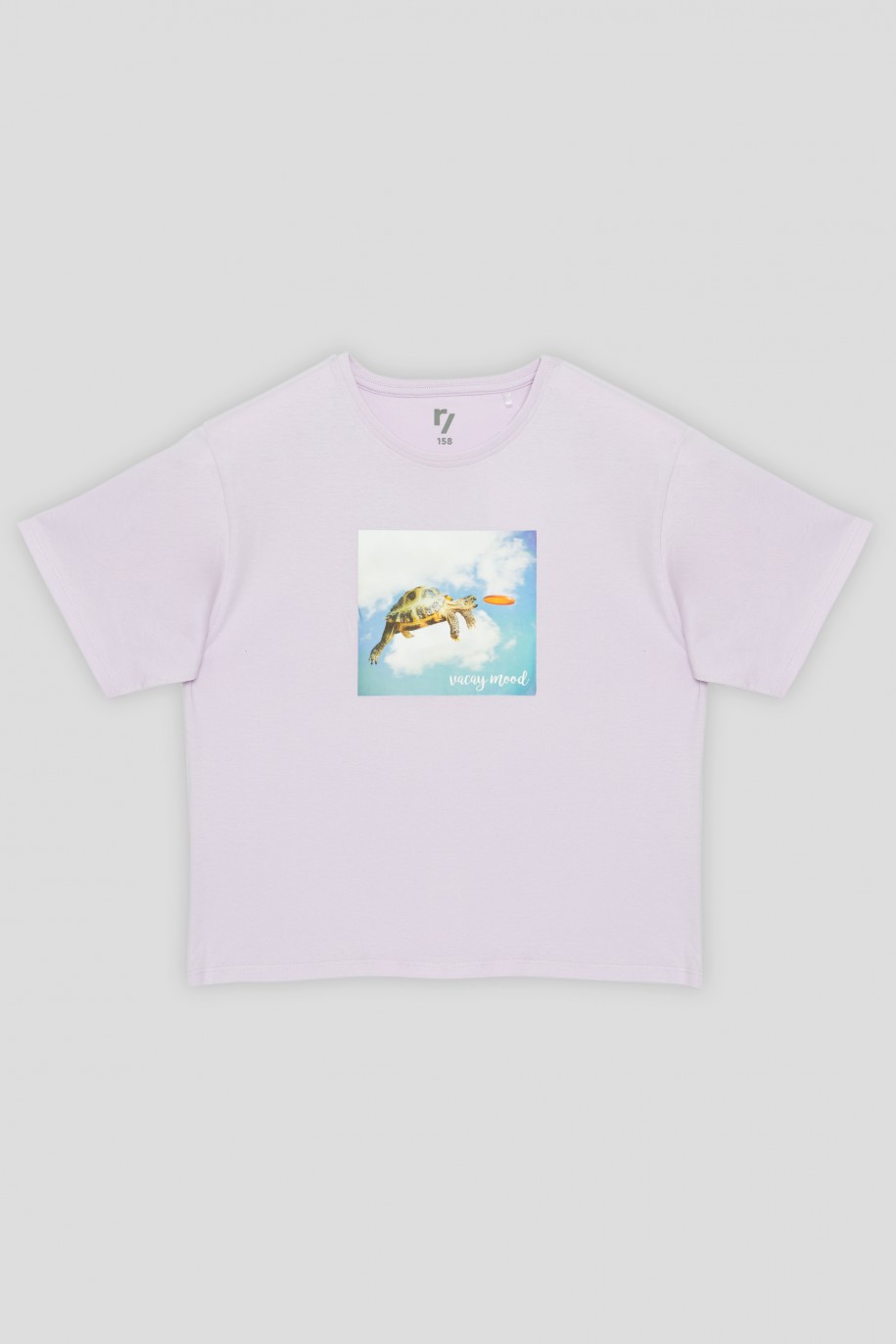 Liliowy t-shirt z nadrukiem TURTLE - 35331