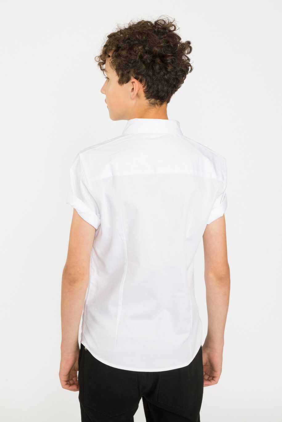 Biała koszula z krótkim rękawem i kieszenią - 35358