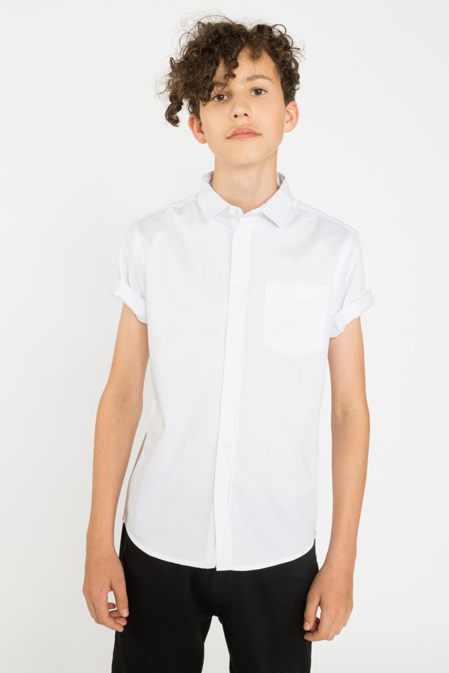 Biała koszula z krótkim rękawem i kieszenią - 35360