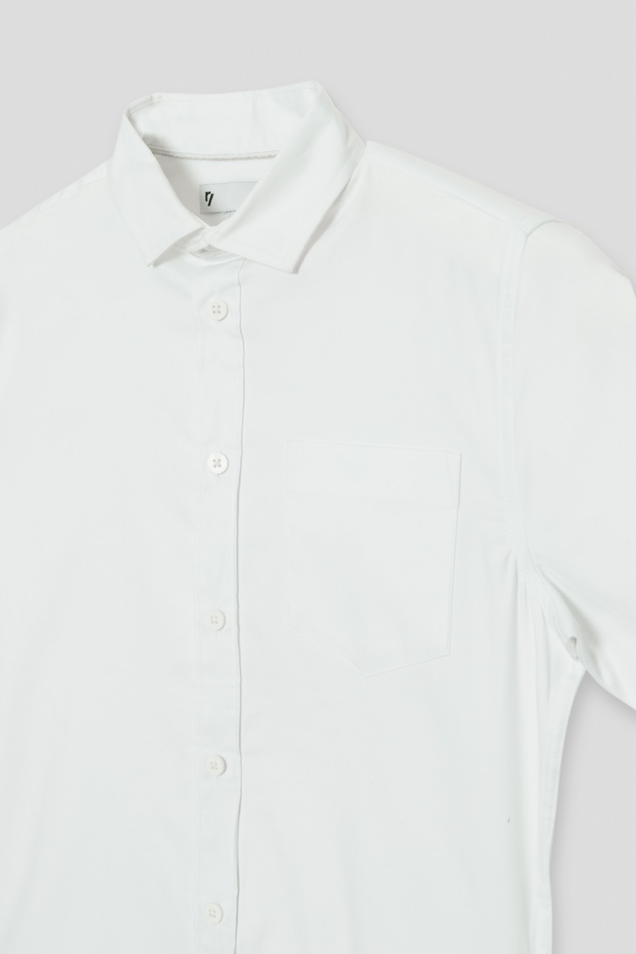 Biała koszula z krótkim rękawem i kieszenią - 35362