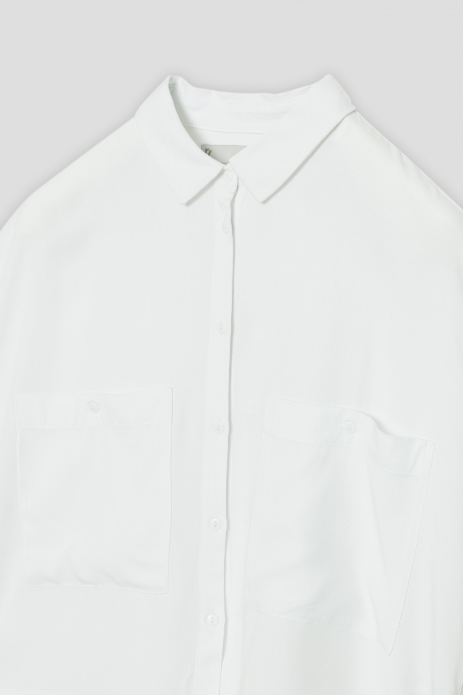 Biała krótka koszula z kieszeniami - 35386