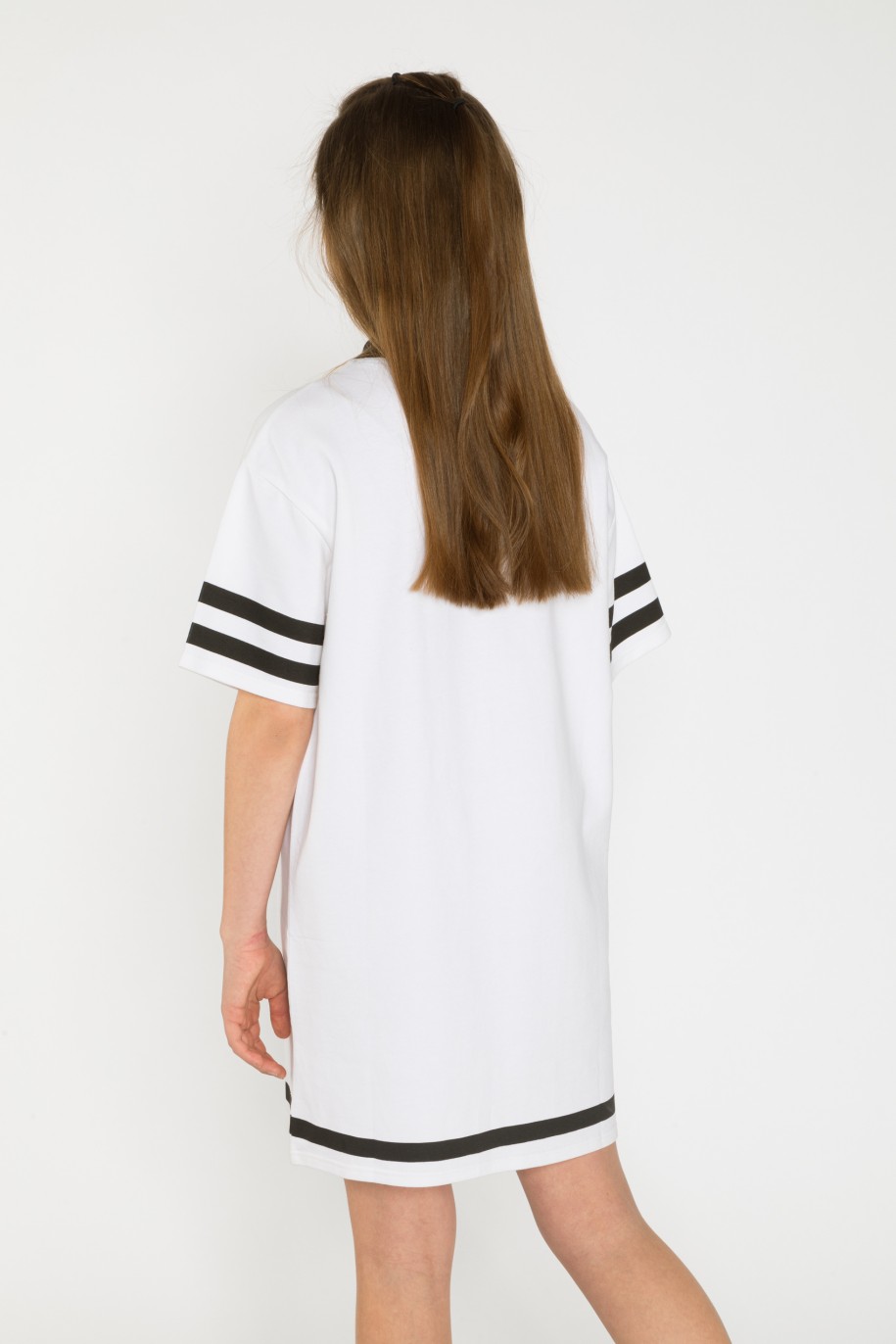 Biała t-shirtowa sukienka TROPICAL - 35482