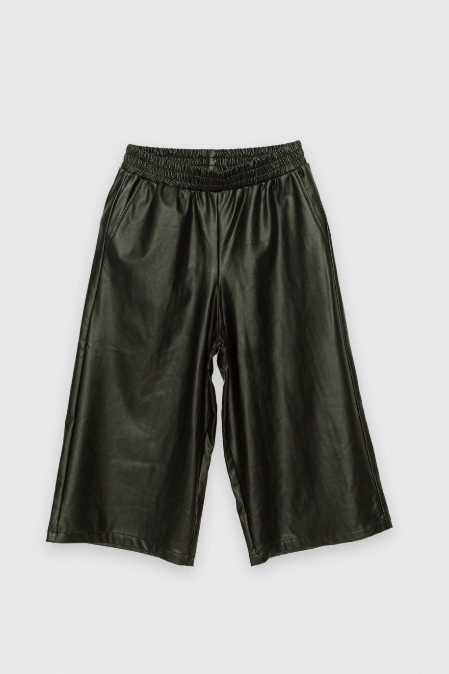 Czarne spodnie typu culotty ze sztucznej skóry - 36142
