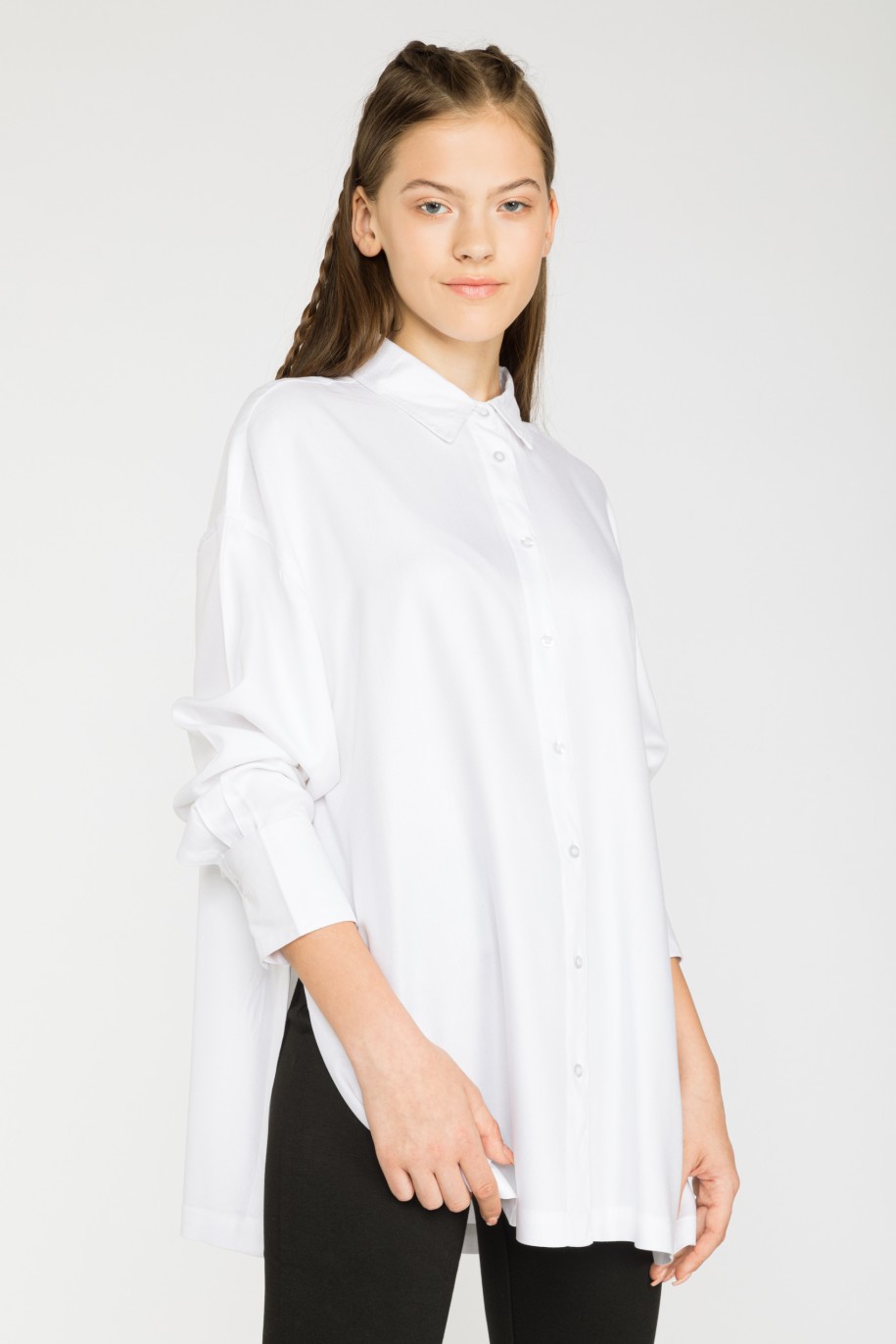 Biała koszula oversize z rozcięciem - 36150