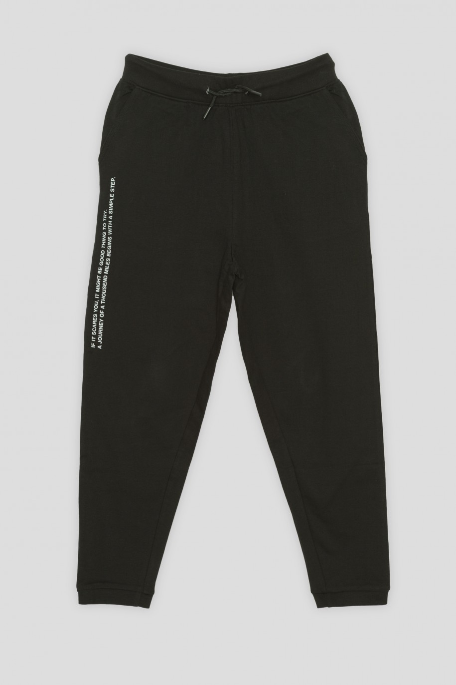 Czarne spodnie dresowe GOOD THINGS TO TRY - 36366