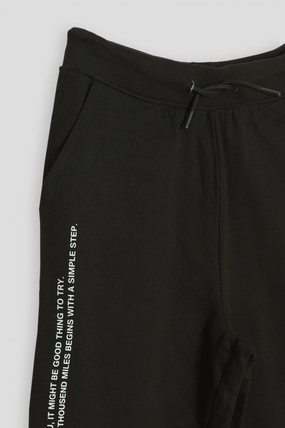 Czarne spodnie dresowe GOOD THINGS TO TRY - 36367