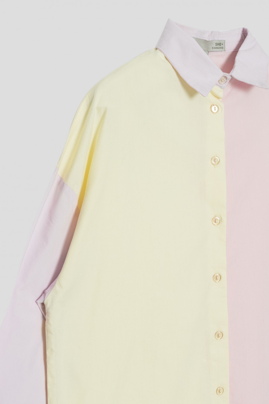 Pastelowa koszula oversize o przedłużonym kroju - 36385