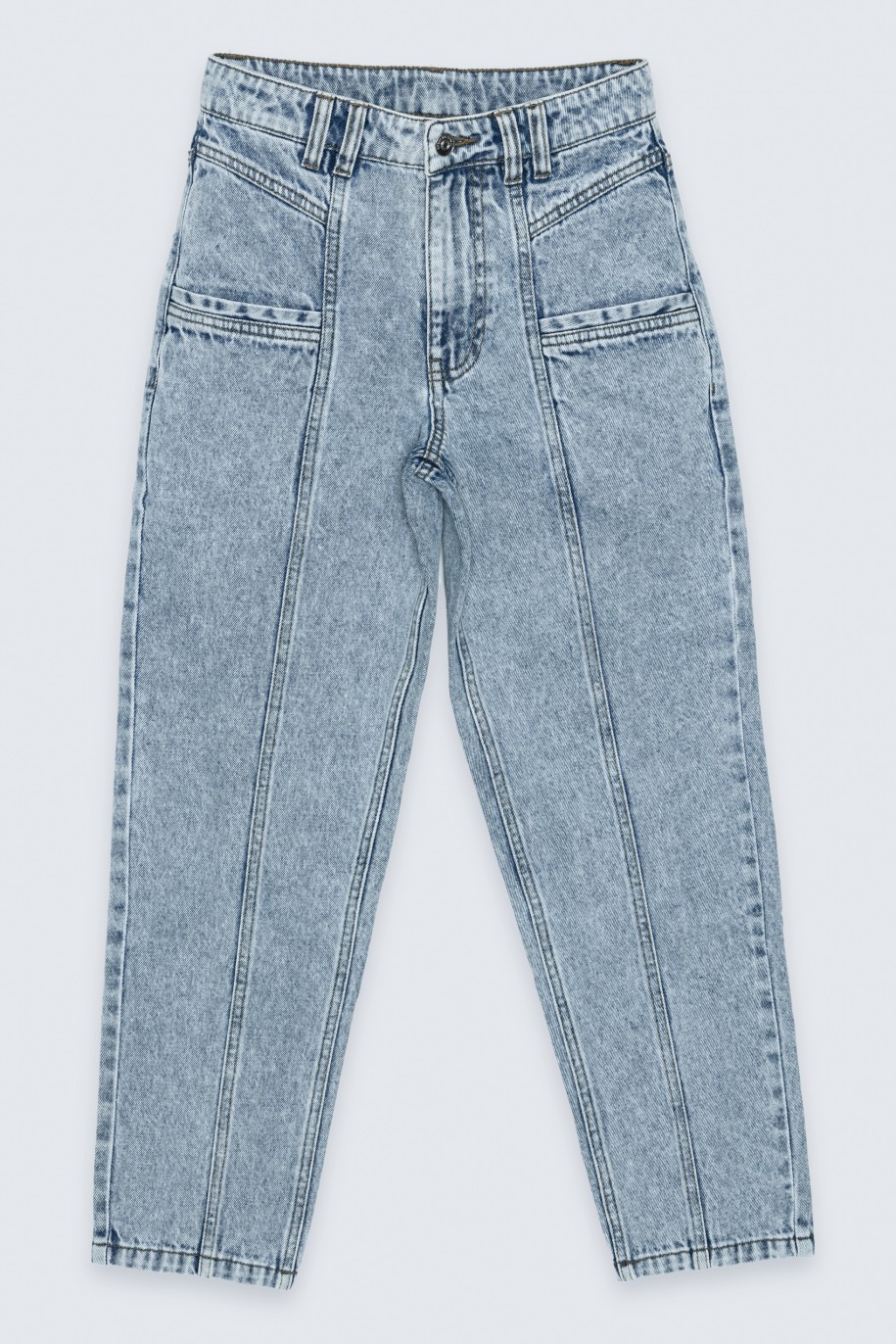 Niebieskie jeansy typu mom fit z przeszyciami - 36666