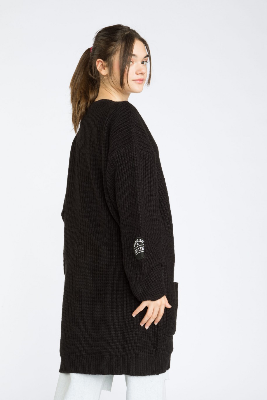Czarny przedłużany sweter kardigan SCHOOL GIRL - 39171