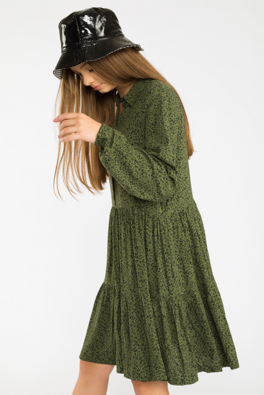 Zielona sukienka z długim rękawem w kwiatuszki - 39328