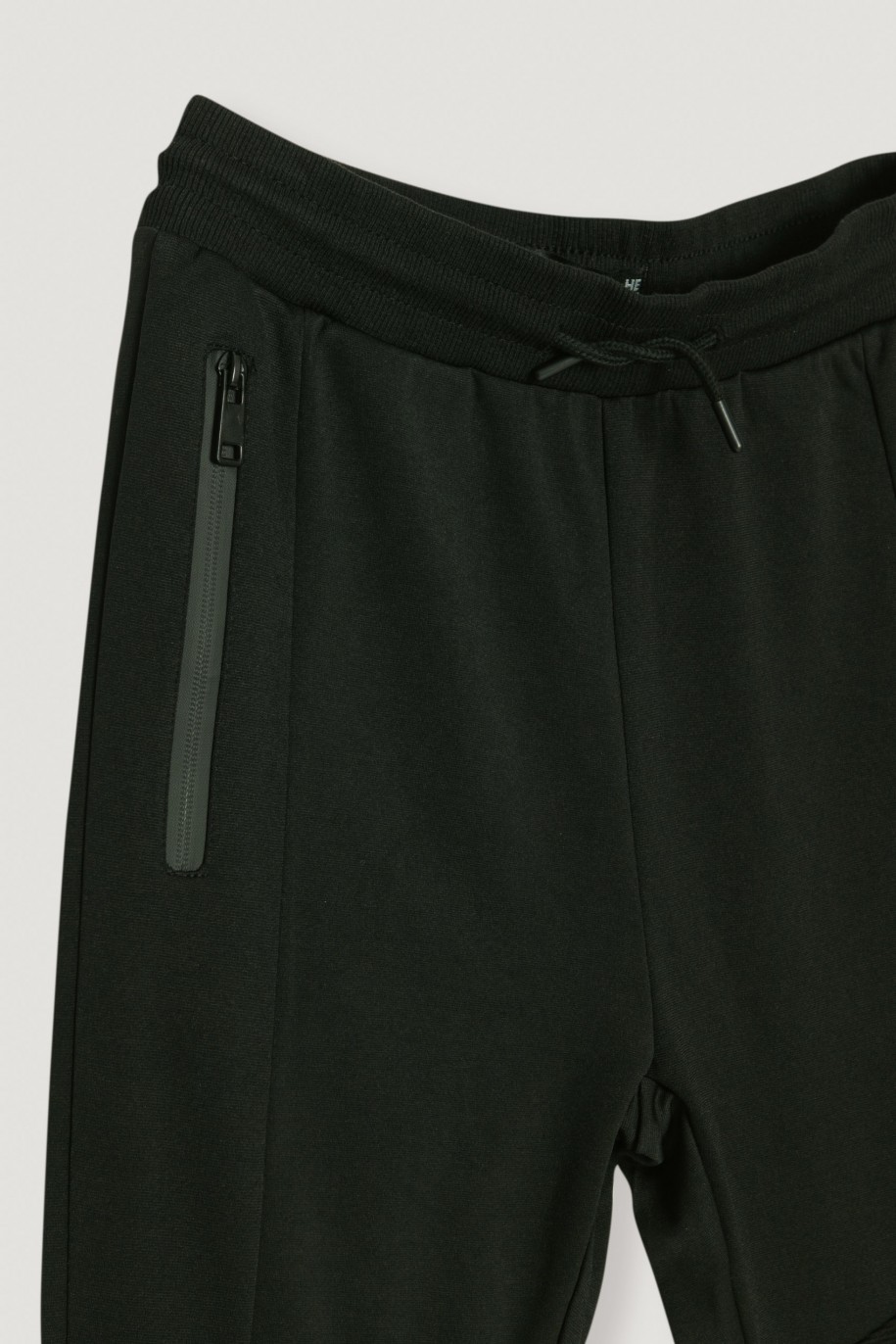 Czarne spodnie dresowe z przeszyciami - 40150