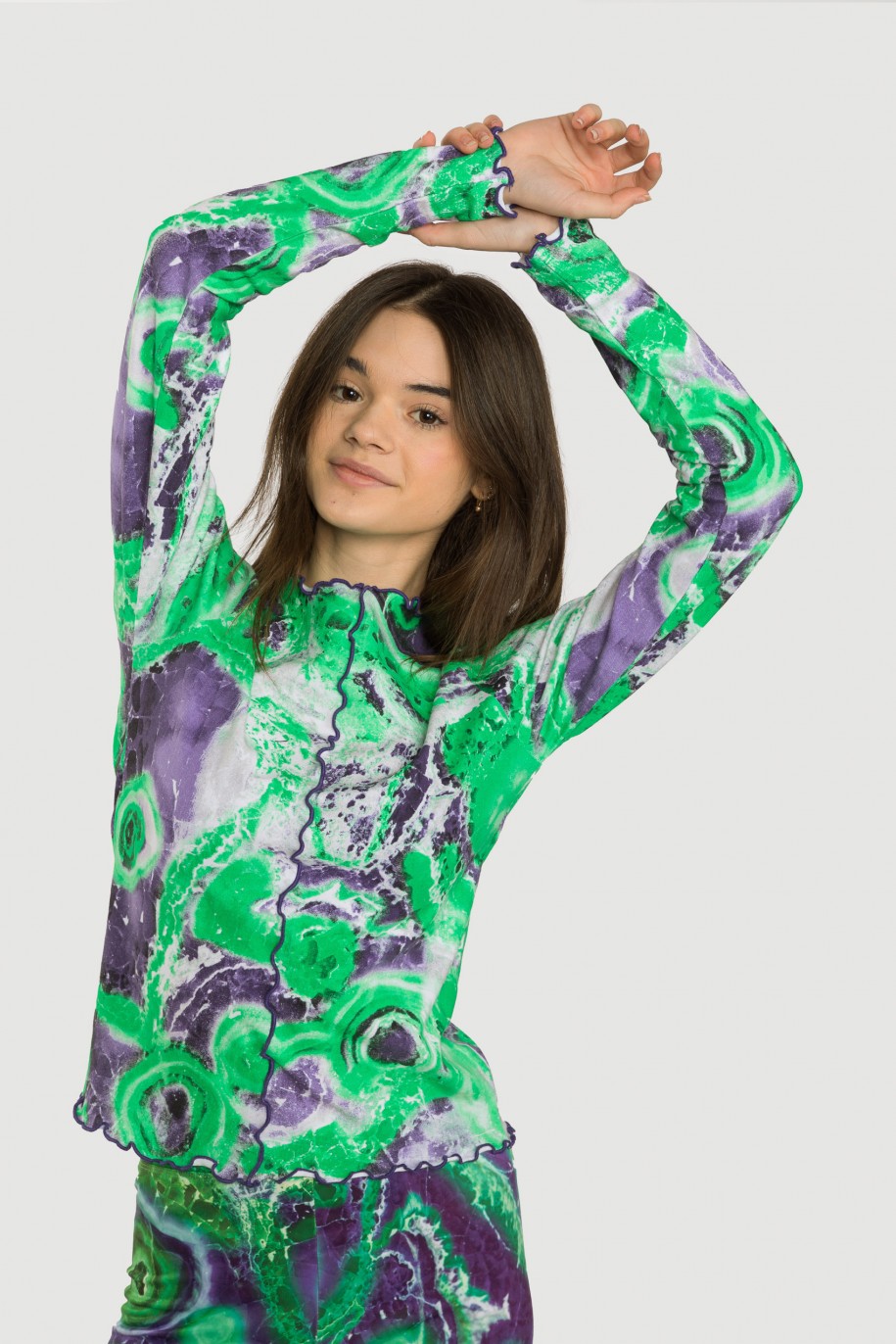 Zielono-fioletowa wzorzysta bluzka z nadrukiem tie dye - 40439