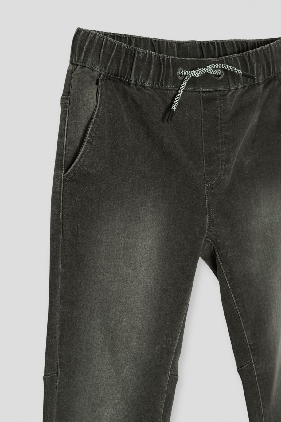Szare jeansy typu JOGGER o luźnym kroju - 40852