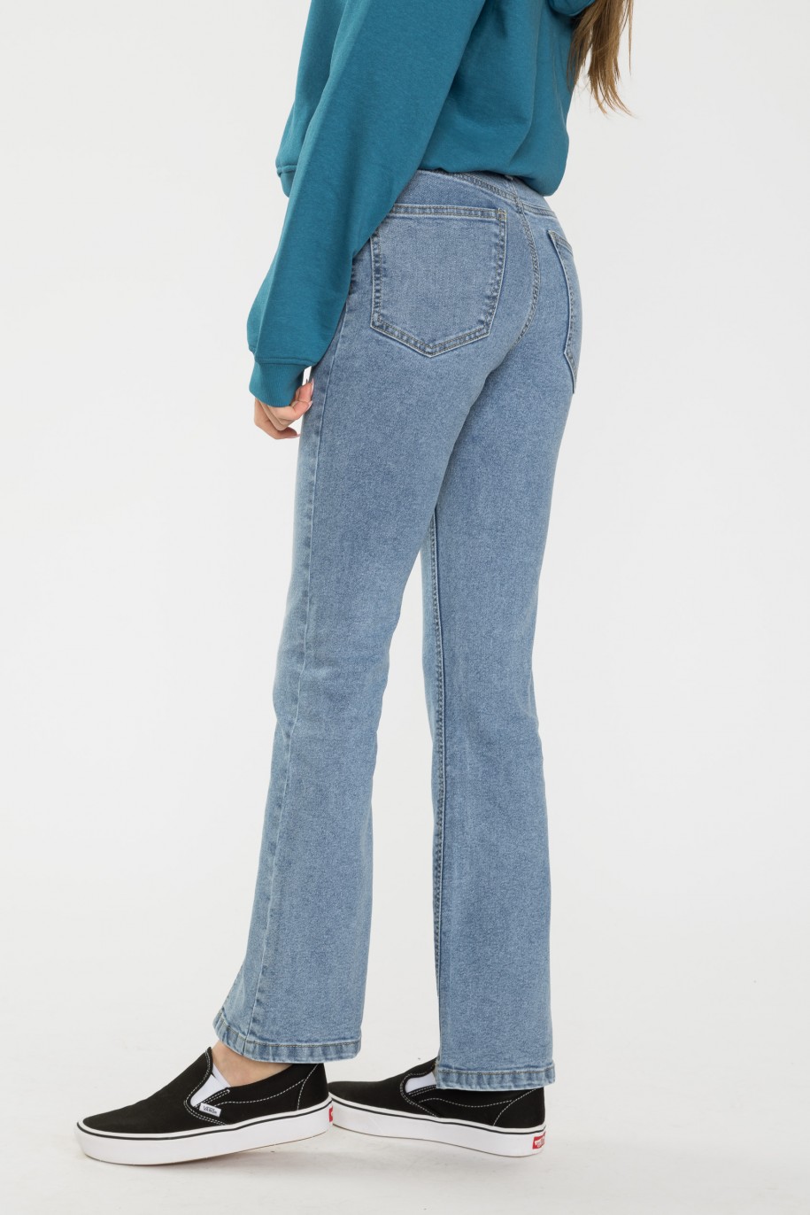 Niebieskie jeansy typu dzwony - 40862