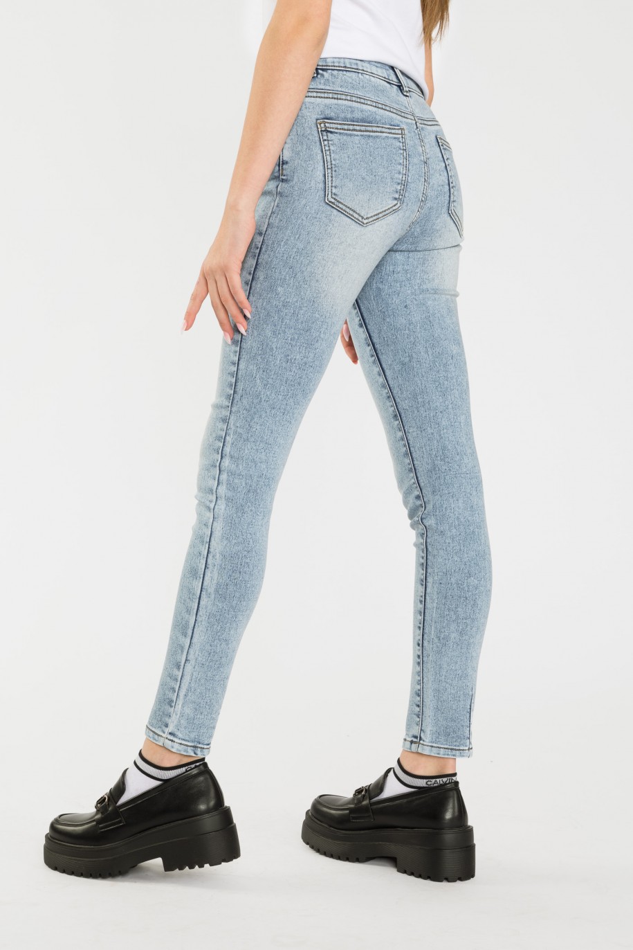 Niebieskie jeansy typu rurki - 40879