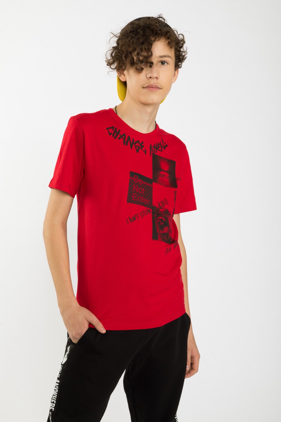 Czerwony T-shirt z motywem szachownicy - 40998