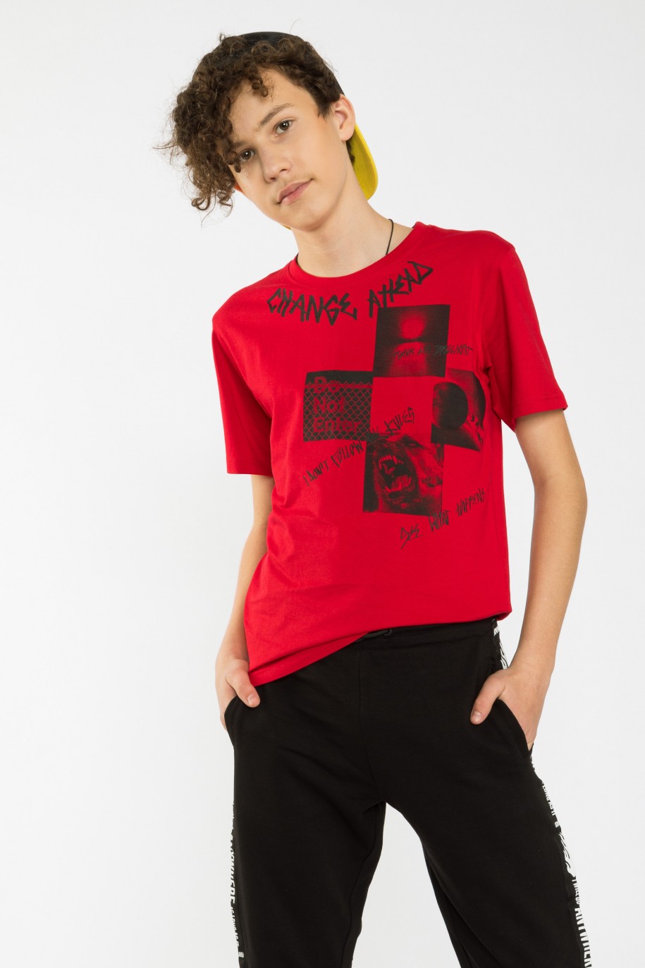 Czerwony T-shirt z motywem szachownicy - 41001