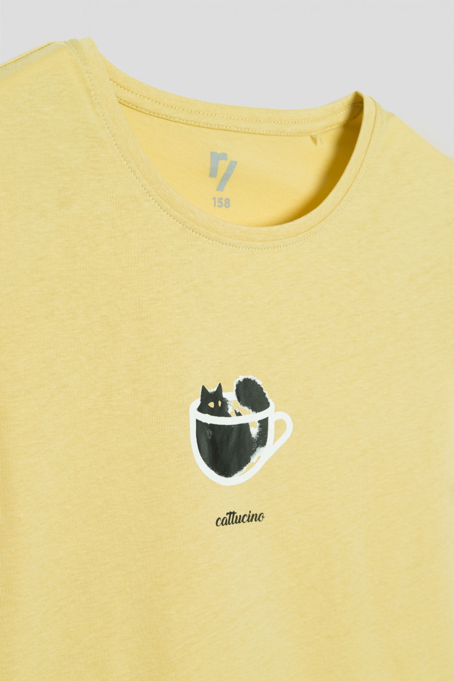 Żółty T-shirt z nadrukiem z kotem - 41011