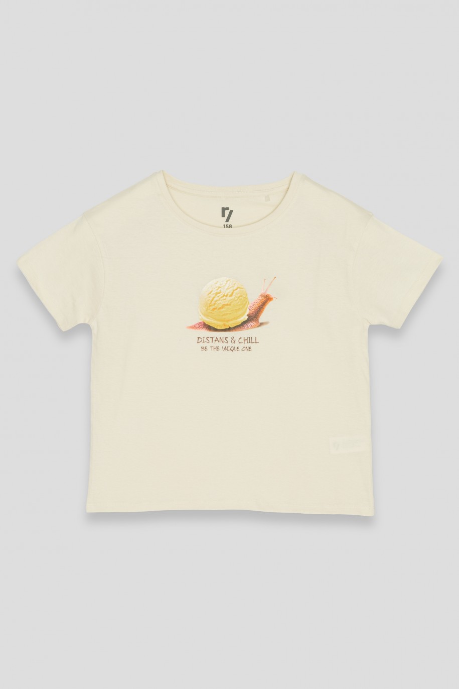 Beżowy T-shirt z nadrukiem ze ślimakiem - 41022