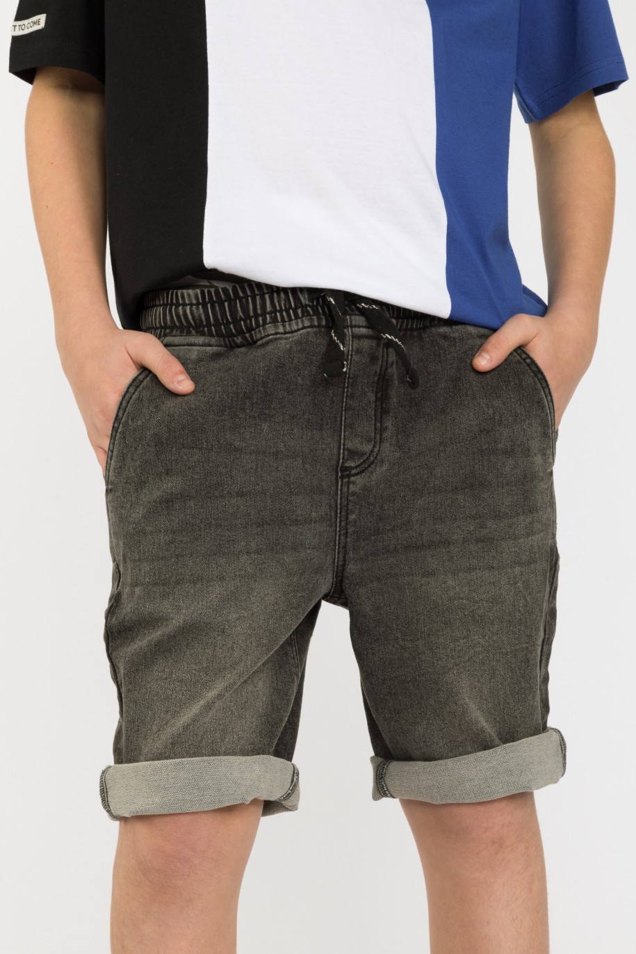 Krótkie szare jeansowe spodenki dla chłopaka - 41199