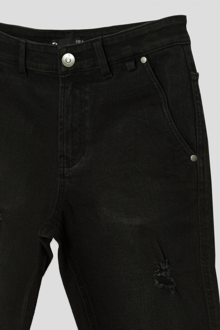 Czarne krótkie jeansowe spodenki z przetarciami - 41214