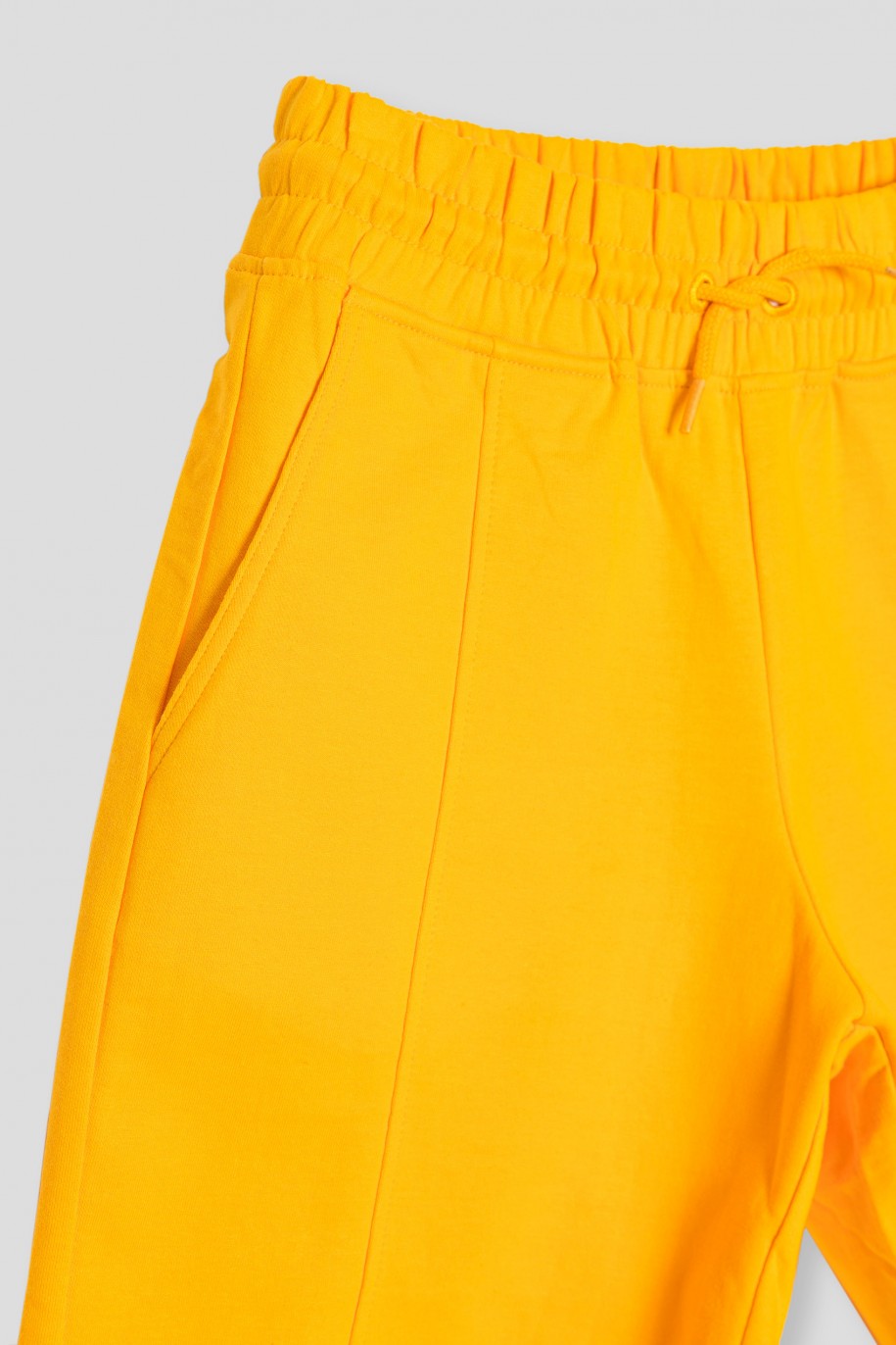 Żółte krótkie dresowe spodenki - 41908
