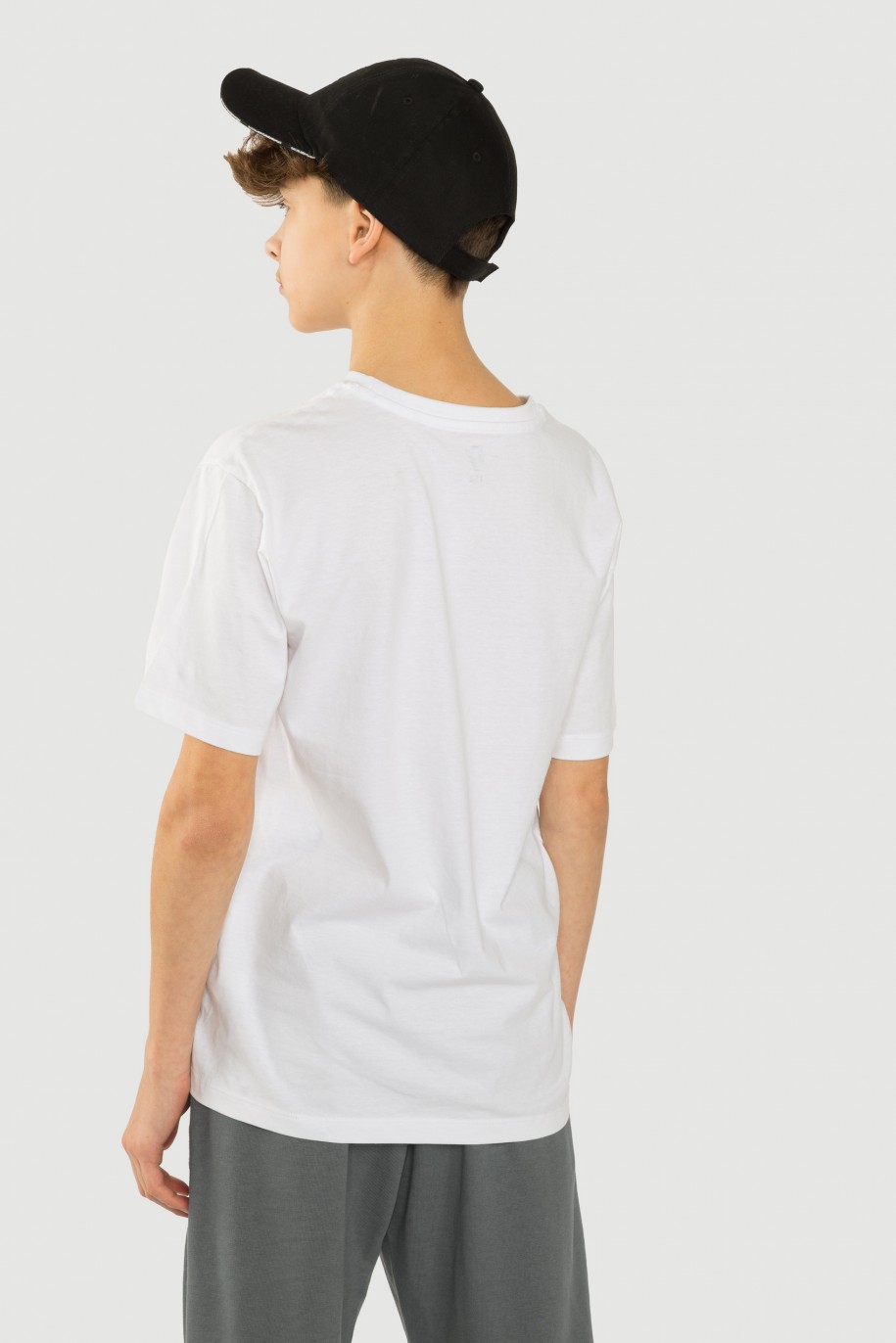 Biały T-shirt z czarnym napisem - 41950