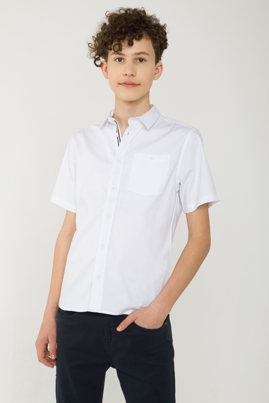 Biała koszula z krótkim rękawem i kieszonką - 42008
