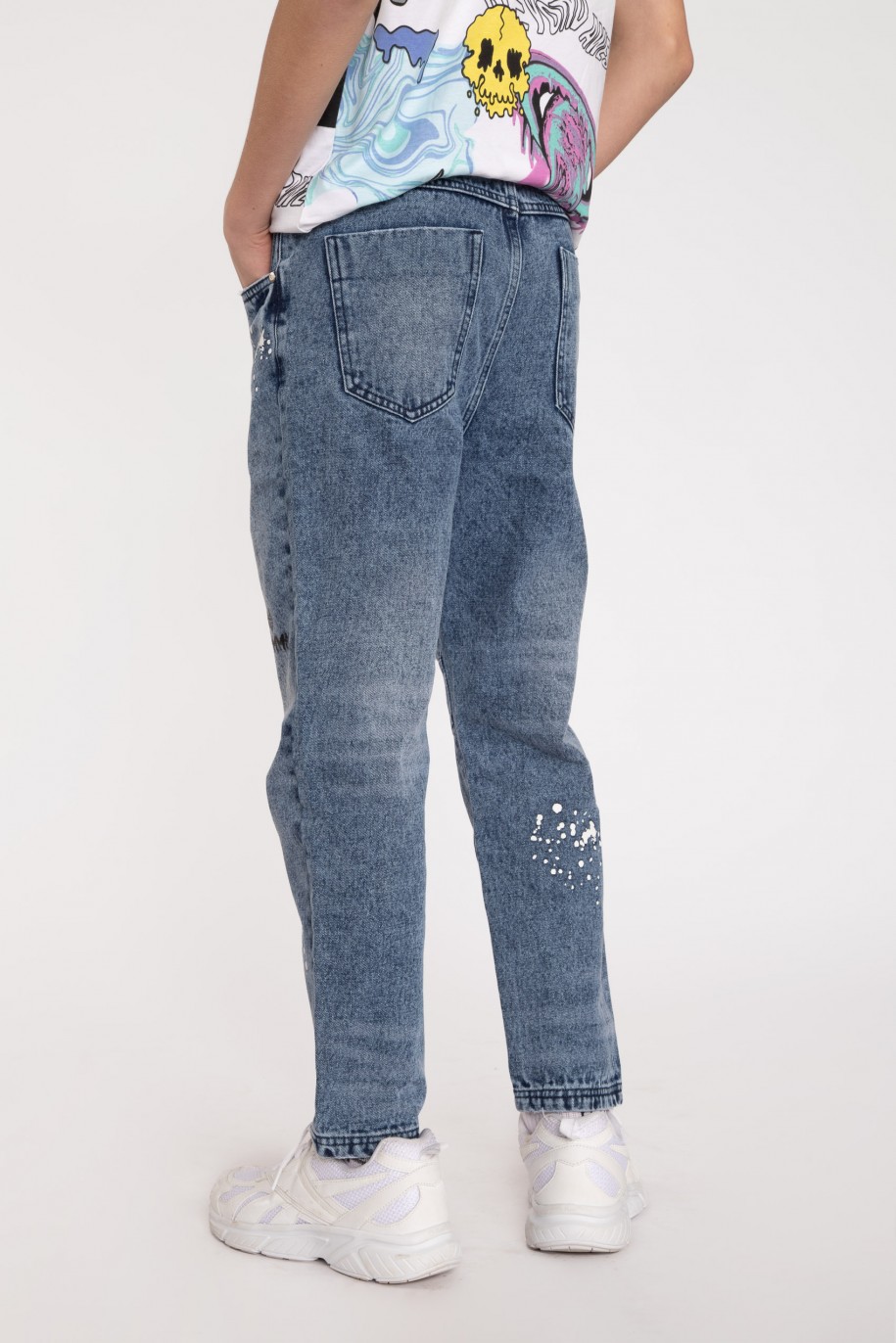 Niebieskie jeansy z nadrukami - 42118