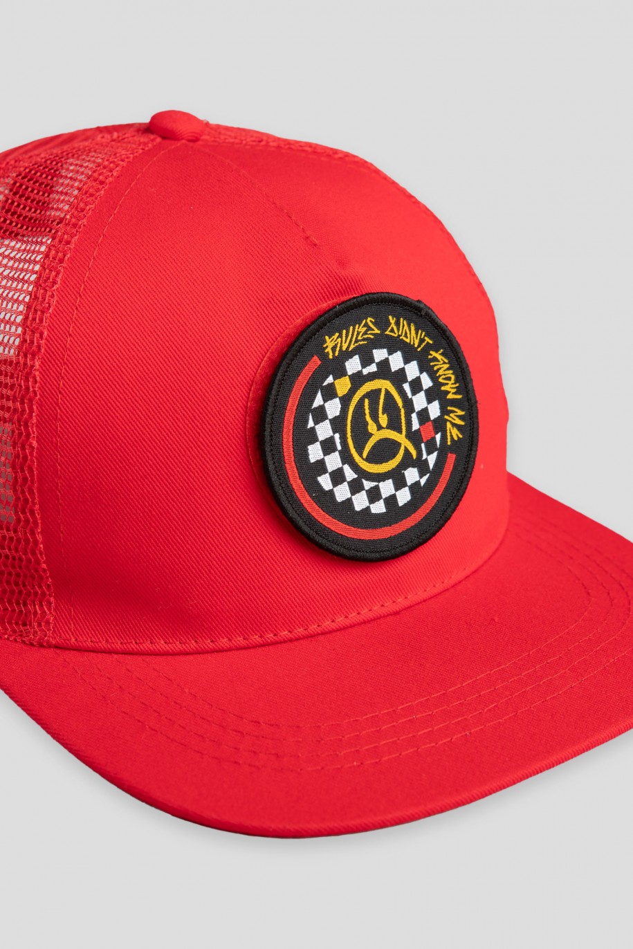 Czerwona czapka z daszkiem - 42181