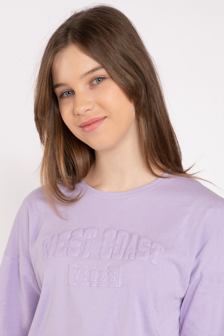 Fioletowy T-shirt z ozdobnym nadrukiem - 42559