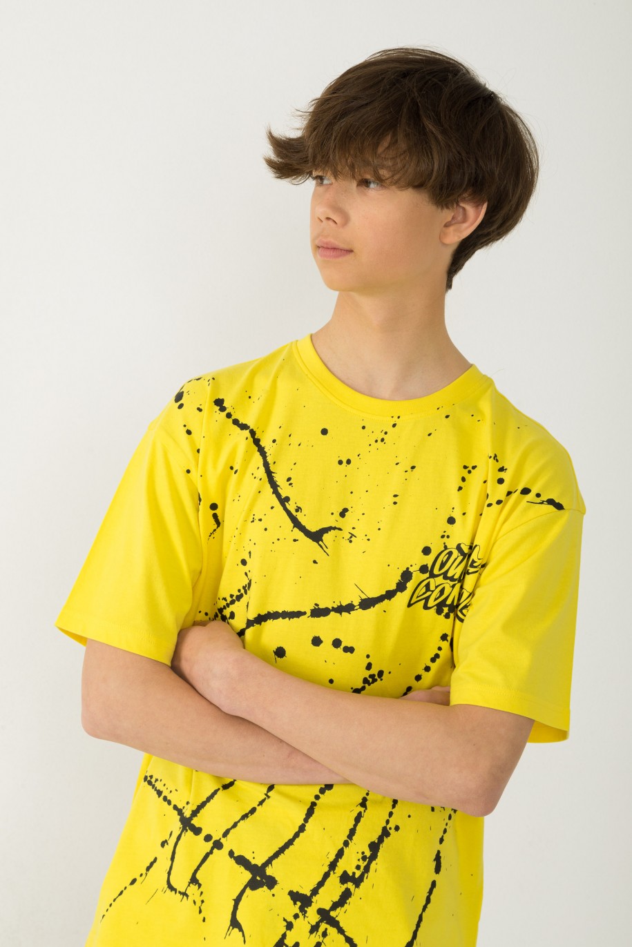 Żółty T-shirt ovsersize z nadrukiem farby - 42658