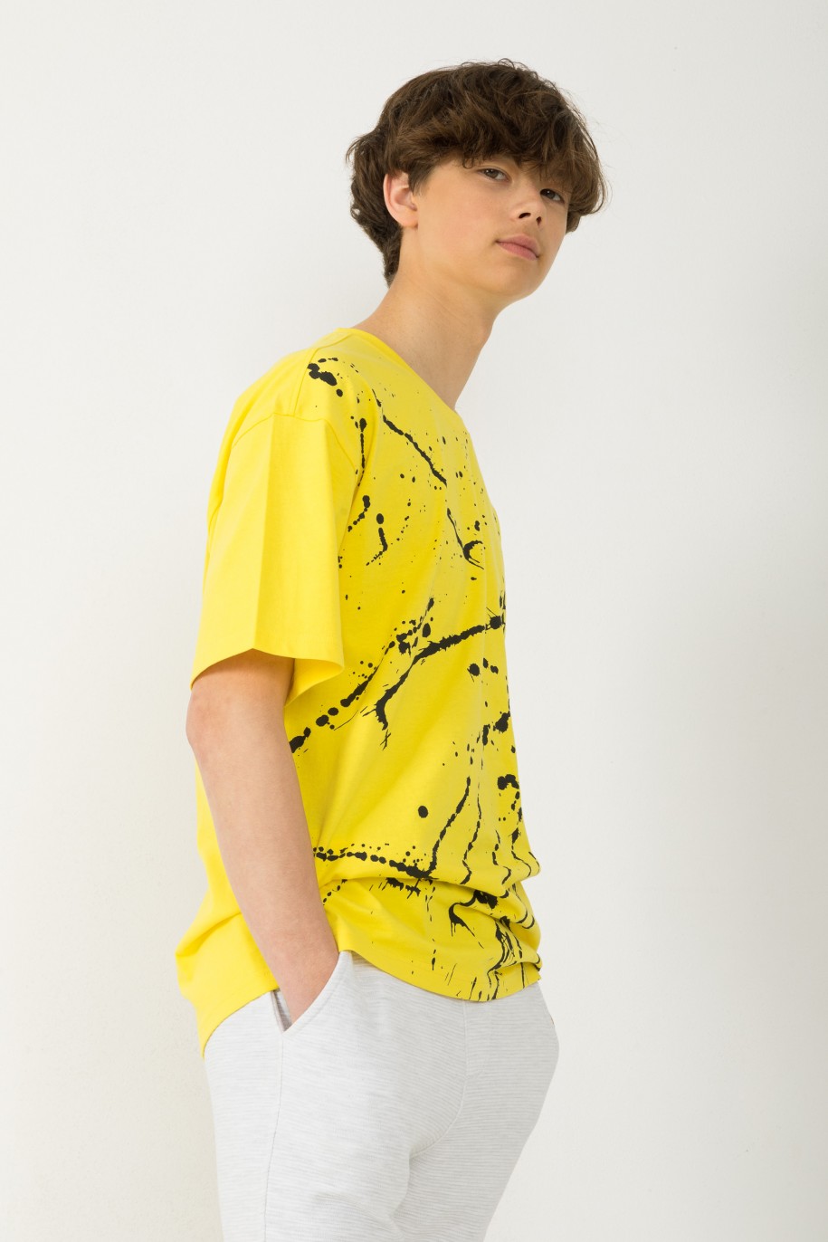 Żółty T-shirt ovsersize z nadrukiem farby - 42661