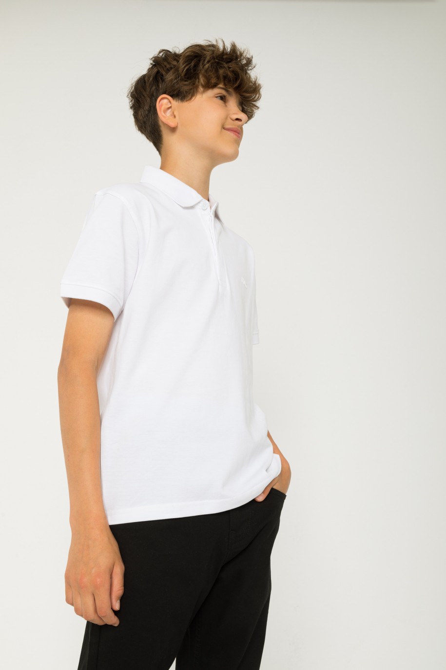 Biała koszulka polo z nadrukiem - 42874