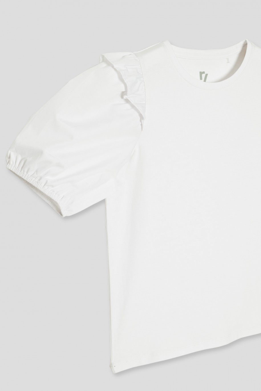 Biała bluzka z ozdobnymi rękawami - 42978