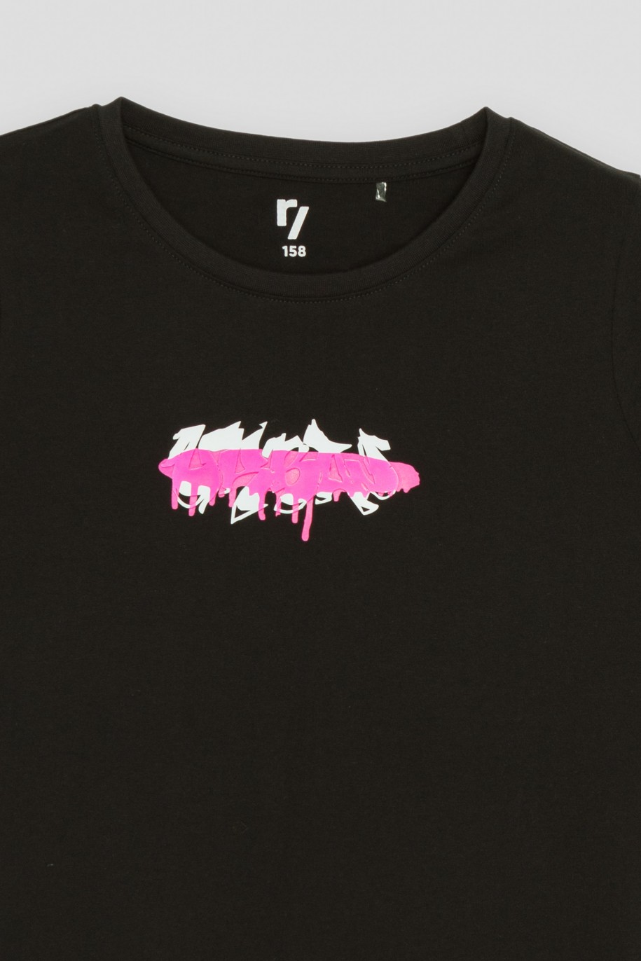 Czarny T-shirt z różowym nadrukiem graffiti - 43076