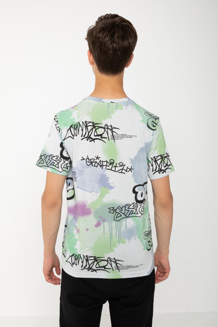 Wielobarwny T-shirt z nadrukami graffiti - 43101